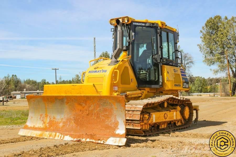 Komatsu D 37 EX Pásové dozery