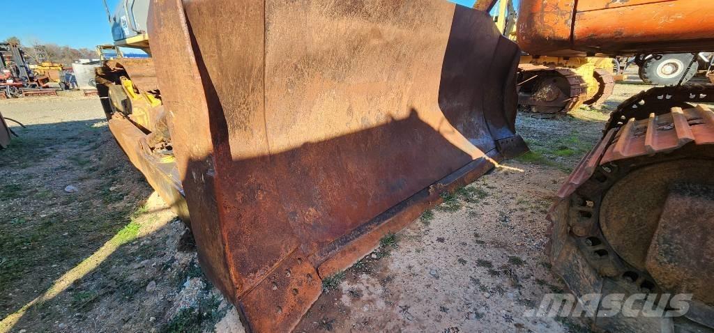 Komatsu D 65 EX 12 Pásové dozery