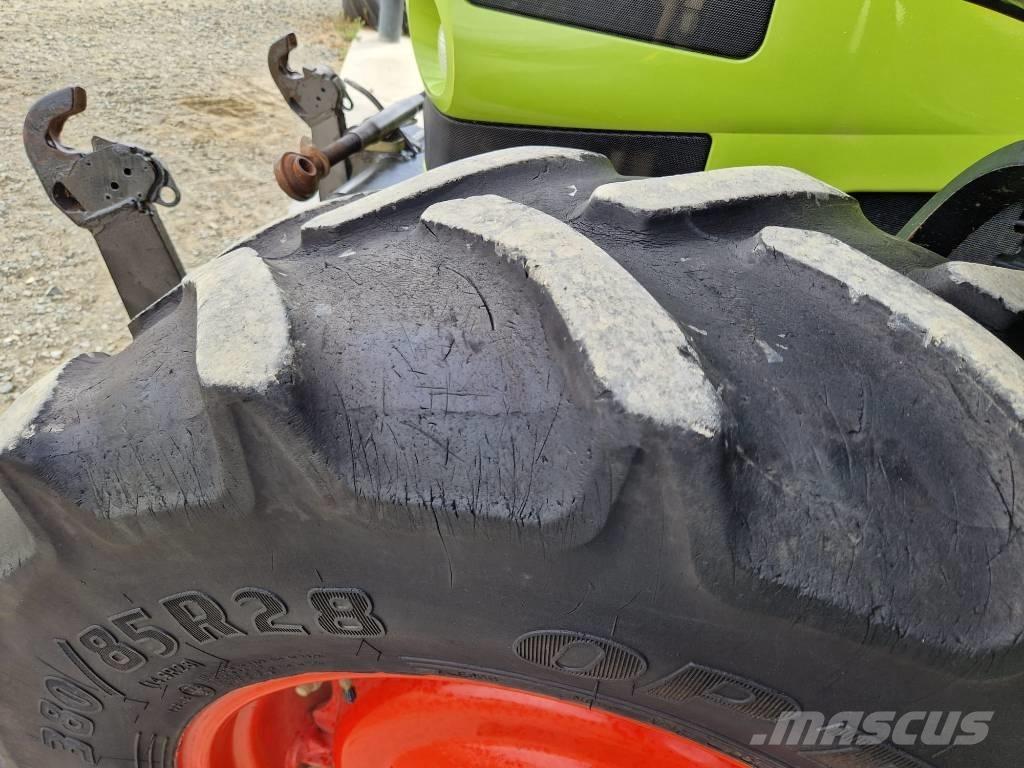 CLAAS Ares 557 ATZ Traktory