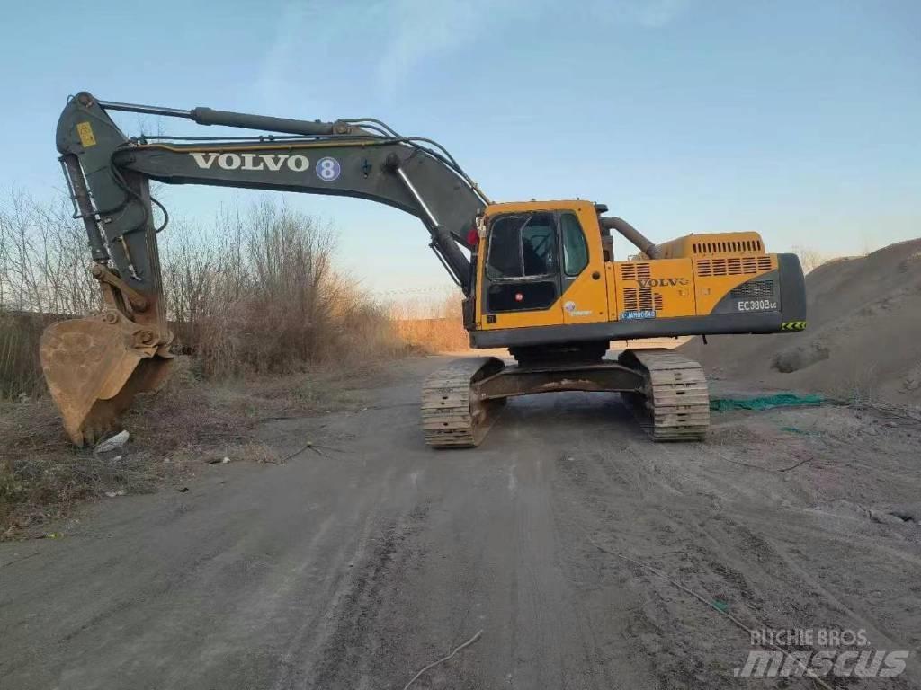 Volvo EC 380 Pásová rýpadla