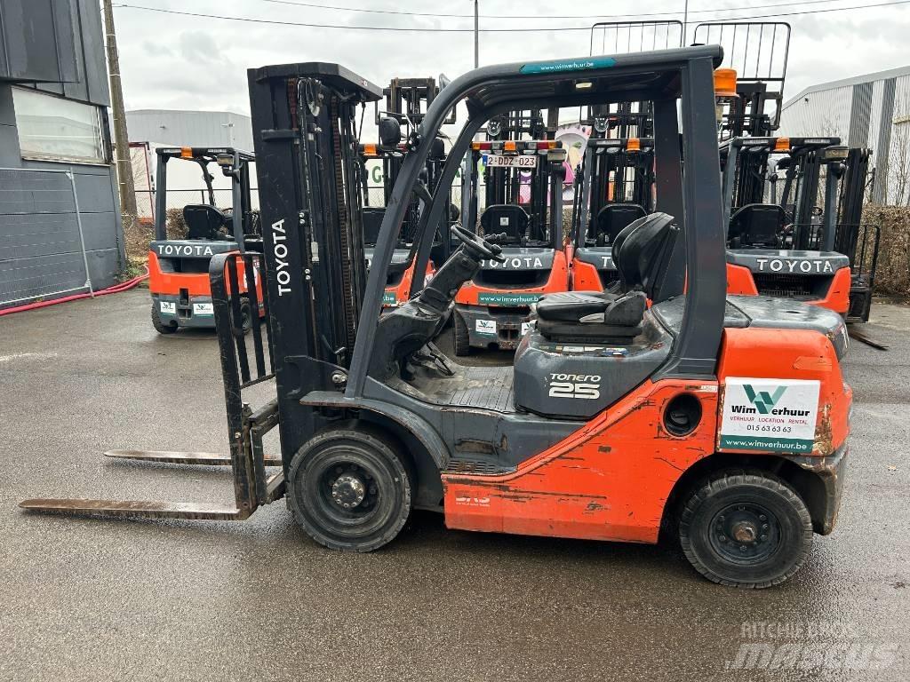Toyota 02-8 FDF 25 Dieselové vozíky