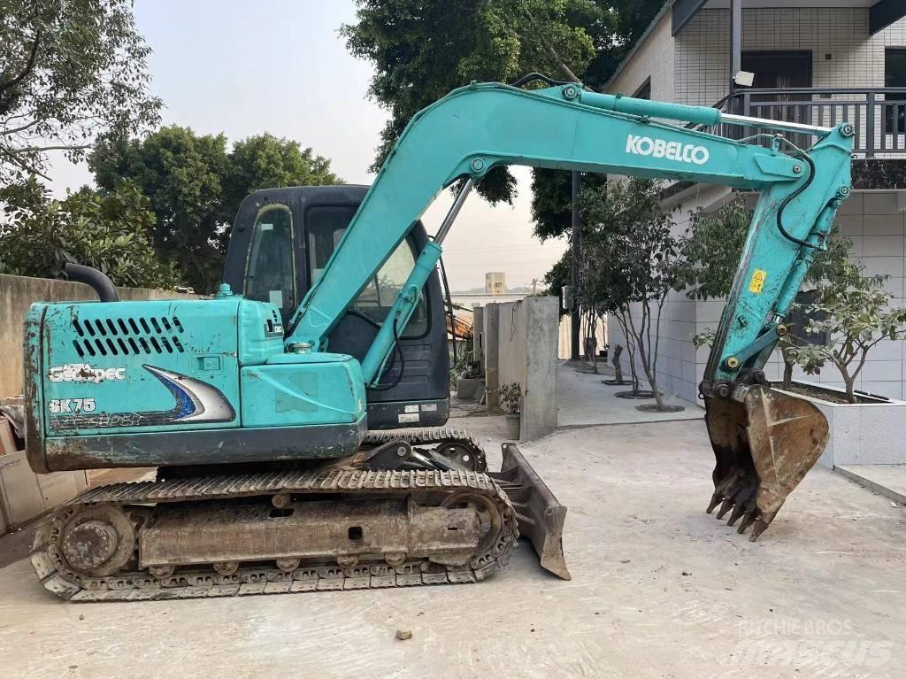 Kobelco SK 75 Pásová rýpadla