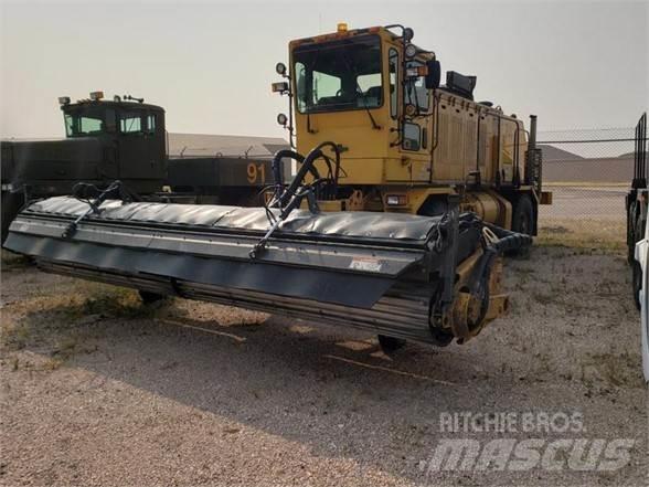 Oshkosh HB2718 Stavebnictví - ostatní