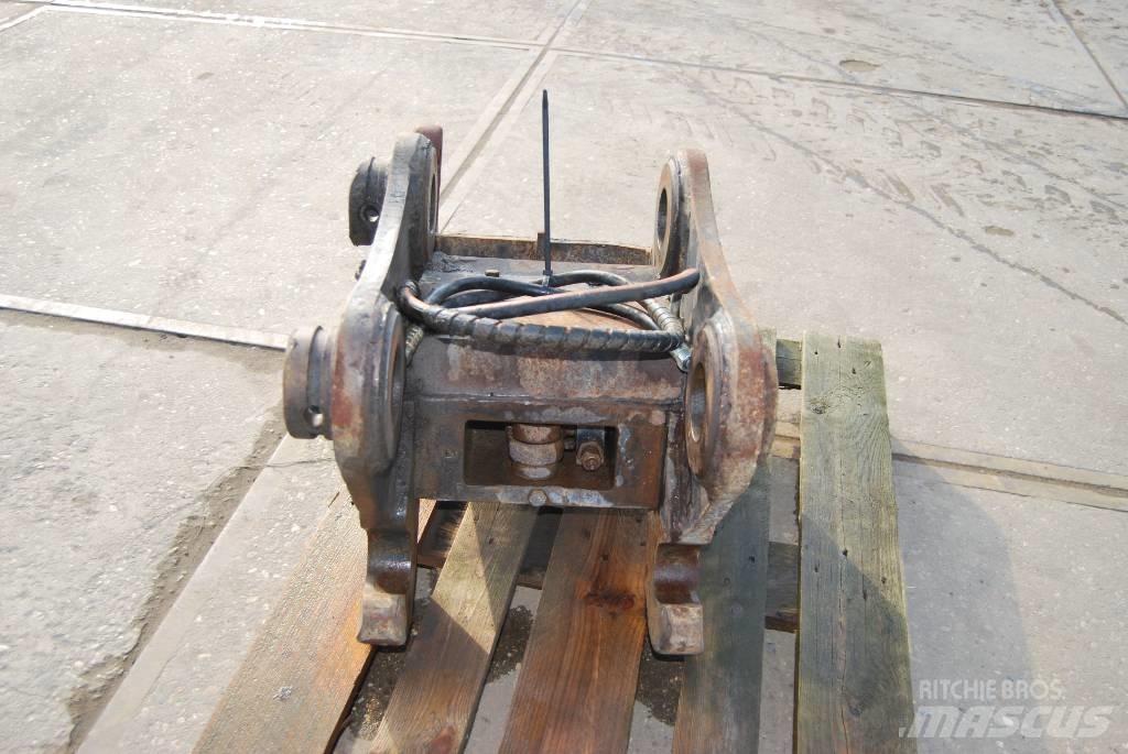  Quickcoupler Rychlospojky
