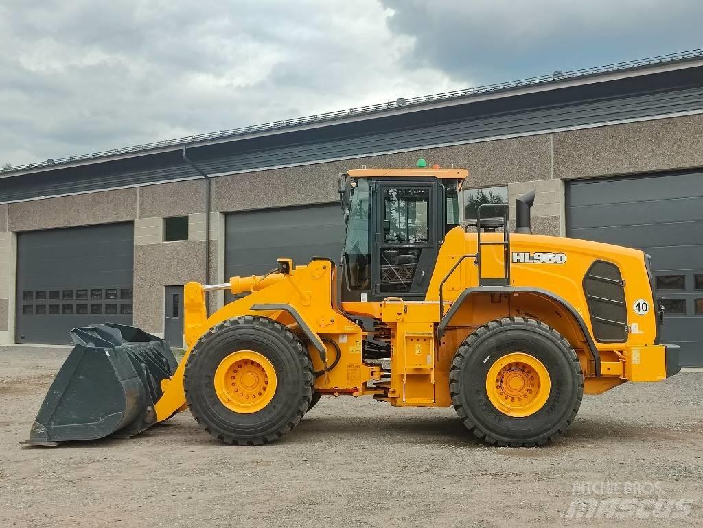 Hyundai HL 960 Kolové nakladače