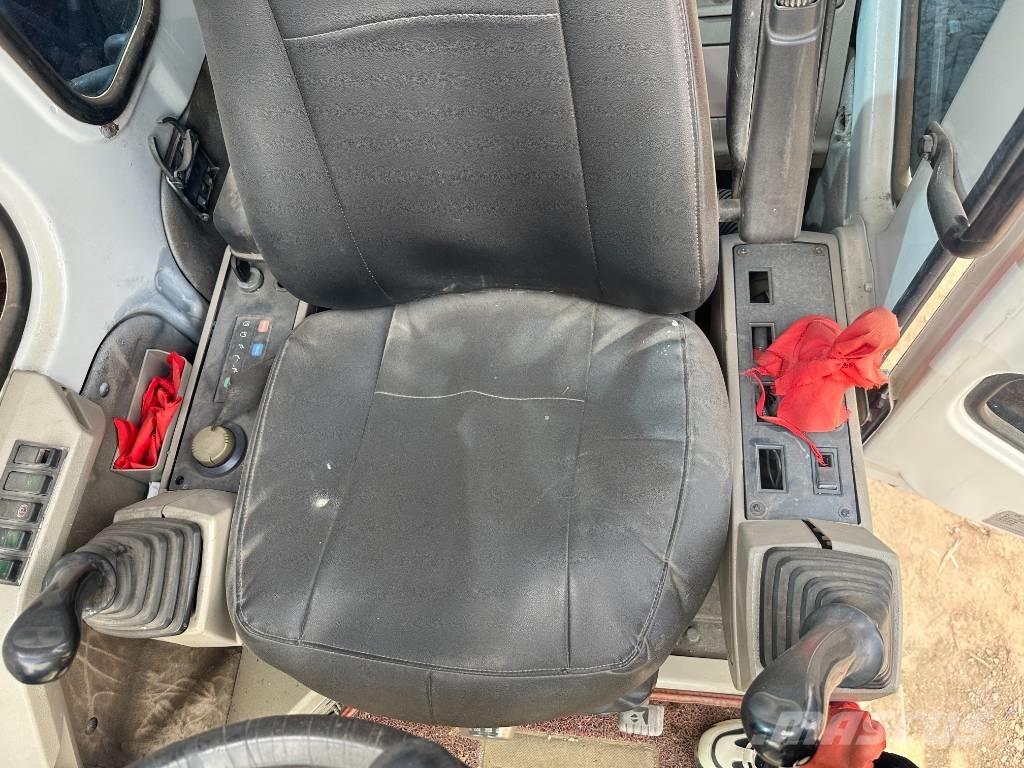 Doosan DH 150 W-7 Kolová rýpadla