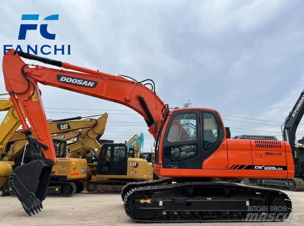 Doosan DX 225 LCA Pásová rýpadla