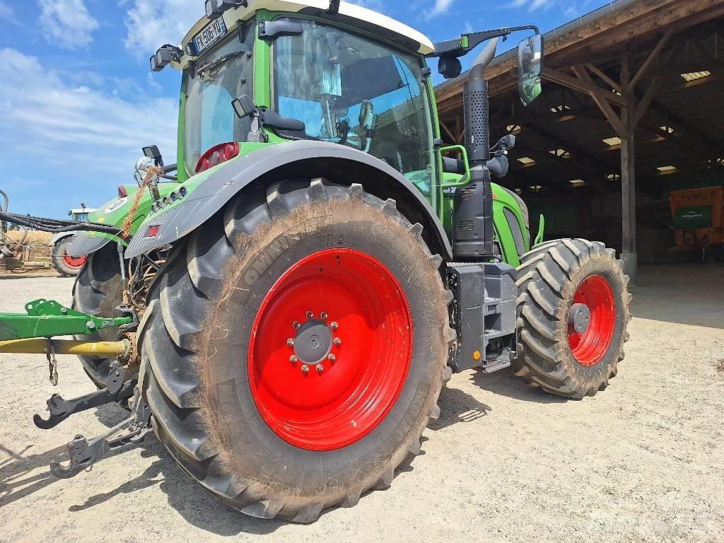Fendt 718 Traktory