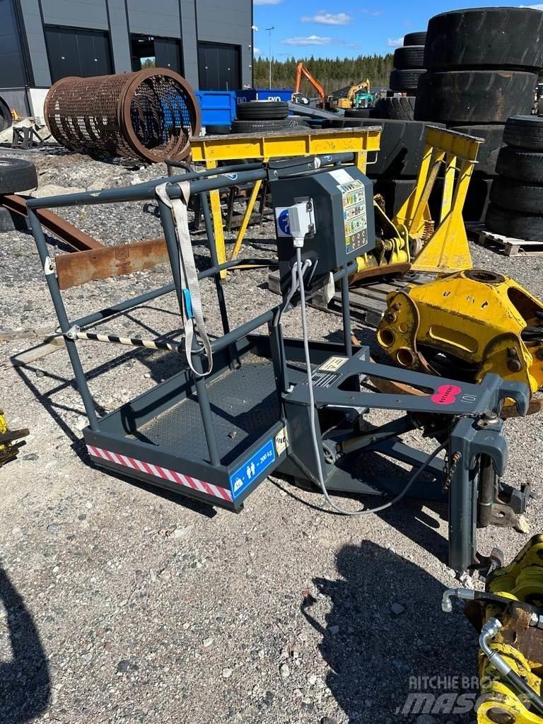 Merlo TF 38 Teleskopické manipulátory