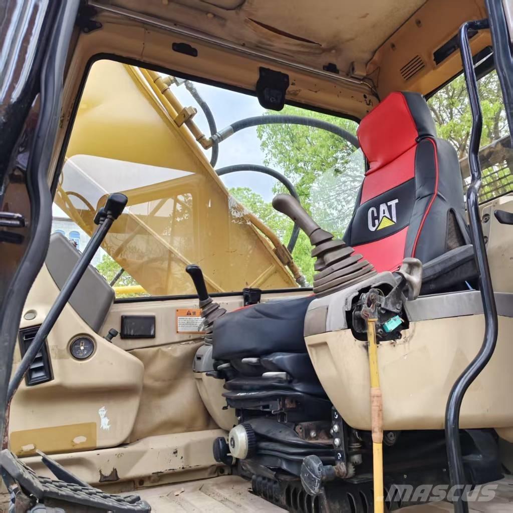 CAT 325 B L Pásová rýpadla