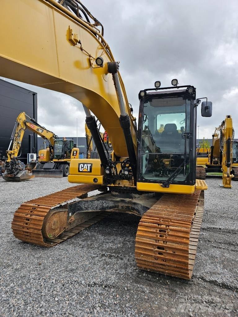 CAT 320 Pásová rýpadla