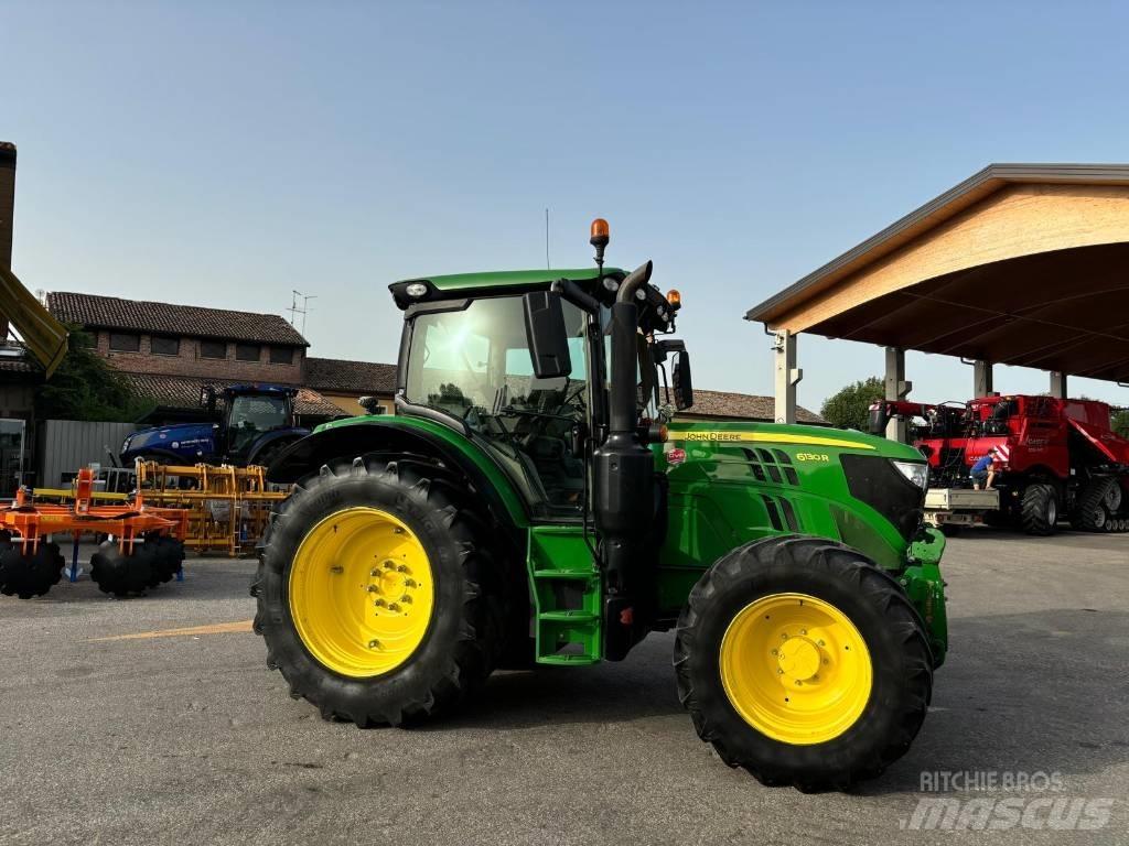 John Deere 6130 R Traktory