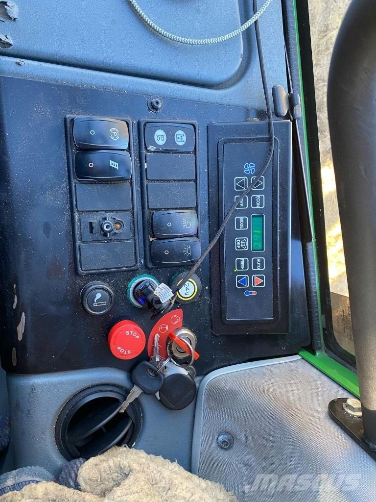 John Deere 1010 E Vyvážecí traktory