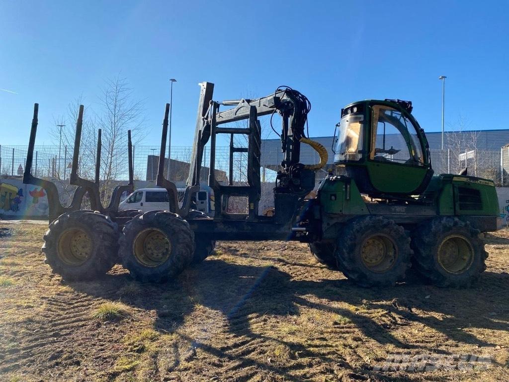John Deere 1010 E Vyvážecí traktory