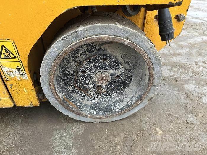 JCB S1930E Další zvedače a plošiny