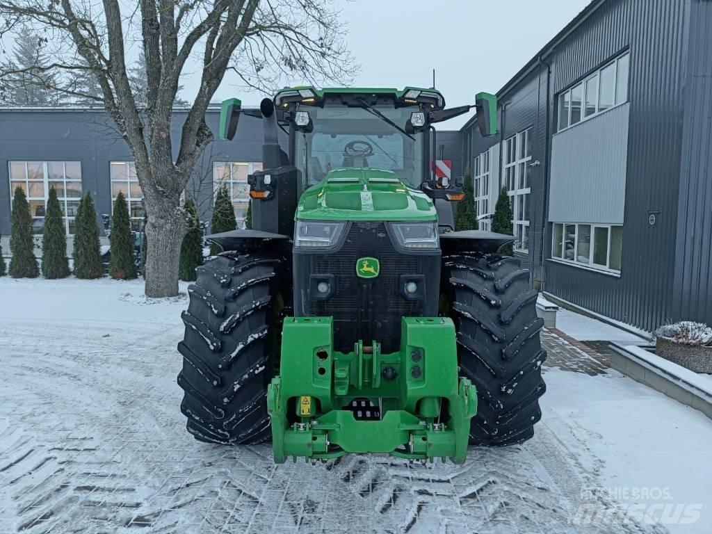 John Deere 8R 370 Traktory