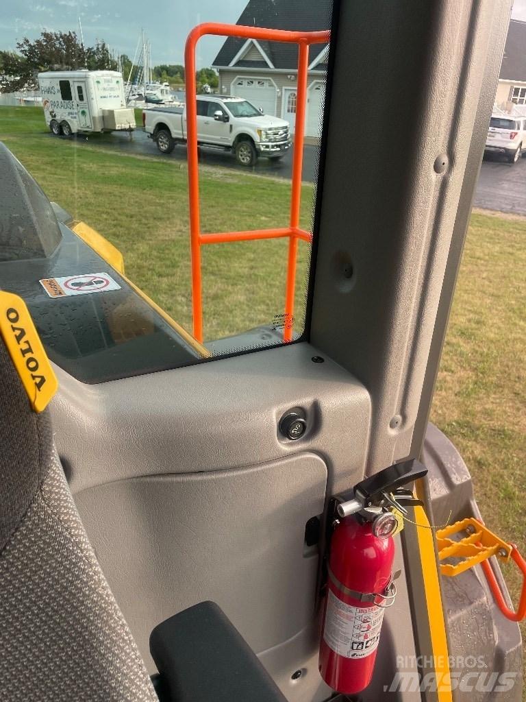 Volvo L120H Kolové nakladače