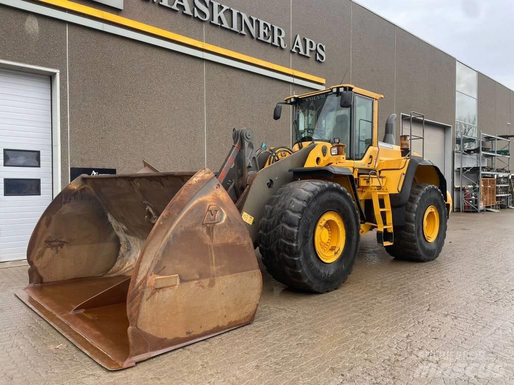 Volvo L220G Kolové nakladače
