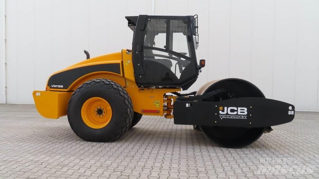 JCB VM200D Tahačové válce