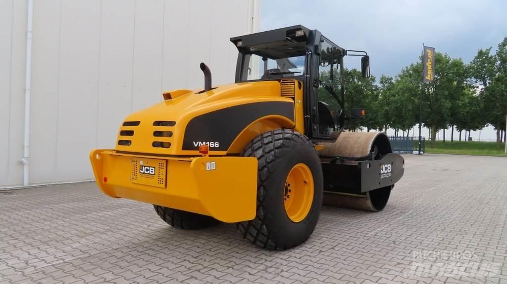 JCB VM200D Tahačové válce