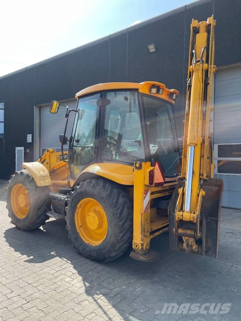 JCB 3CX Rýpadlo-nakladače