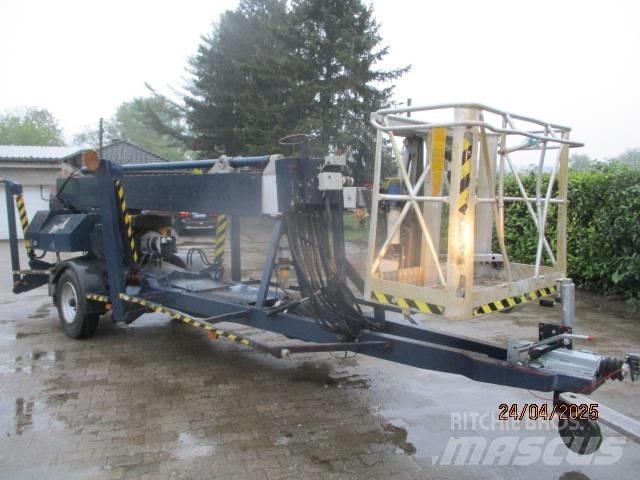 Denka-Lift DL 25 Teleskopické plošiny
