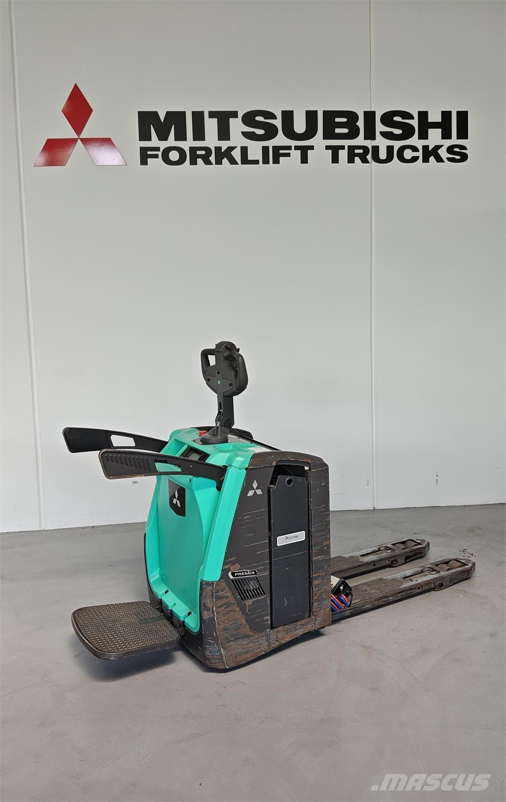 Mitsubishi PBV20N3 Vozíky s plošinou pro náklad