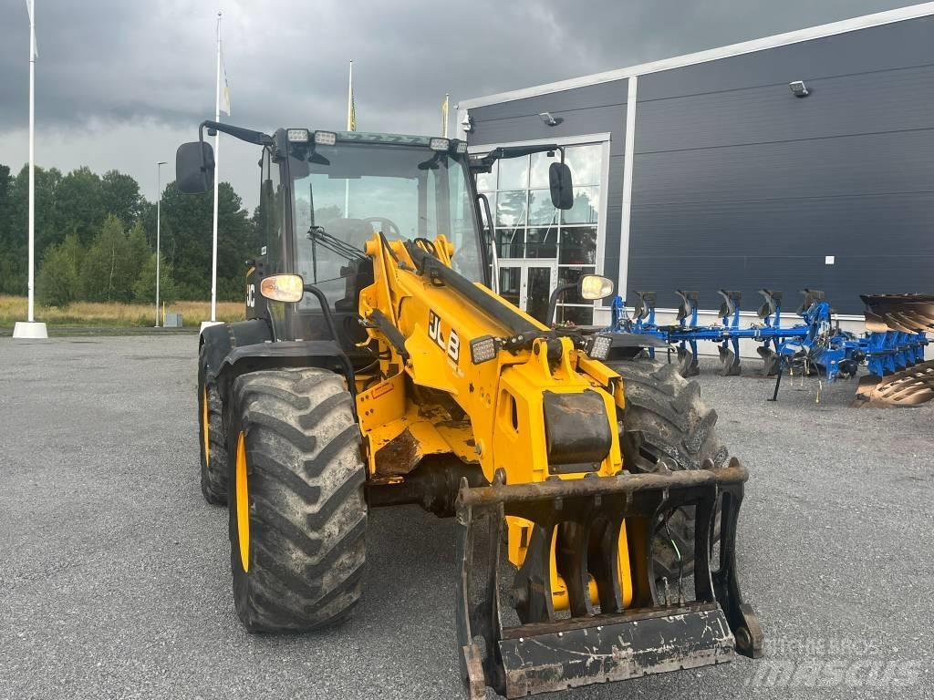 JCB TM 310 S Teleskopické manipulátory