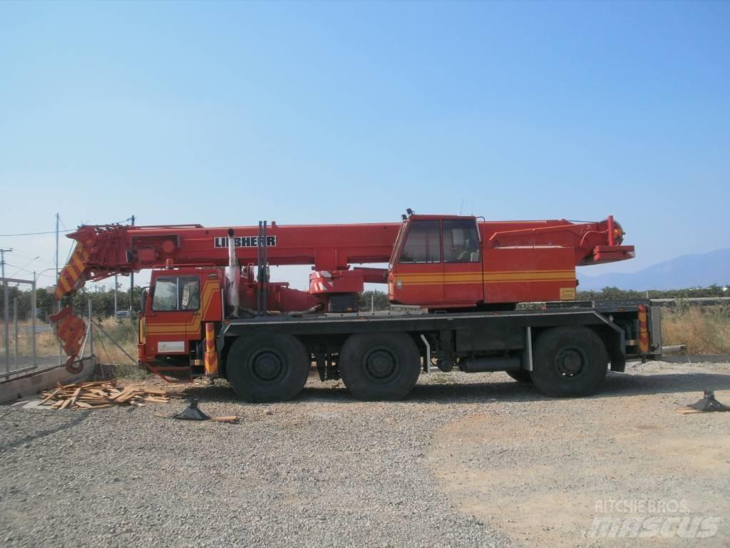Liebherr LTM 1045 Univerzální terénní jeřáby
