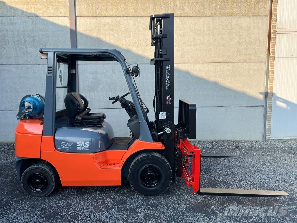 Toyota 42-7 FGF 25 LPG vozíky