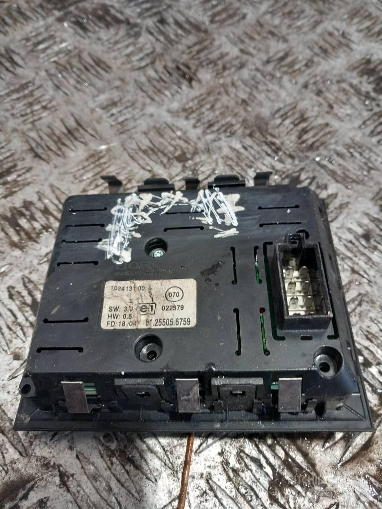 MAN TGA  81255056759 Kabiny a interiér