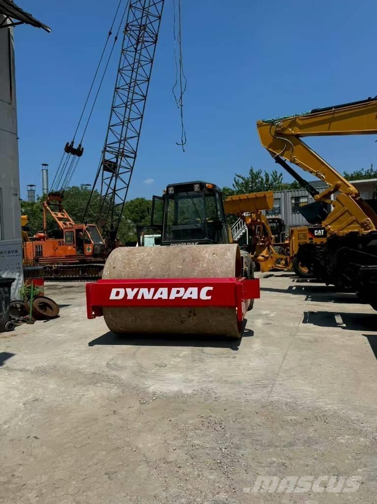 Dynapac CA 30 D Tahačové válce