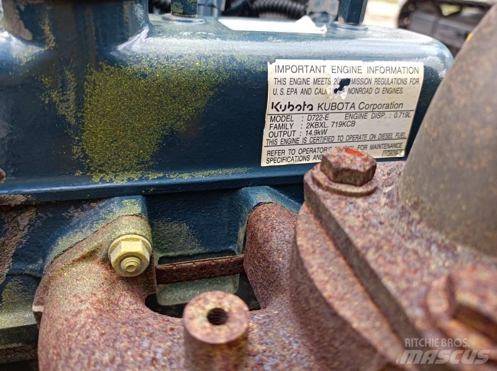Bomag BW 90 AD-4 Tahačové válce