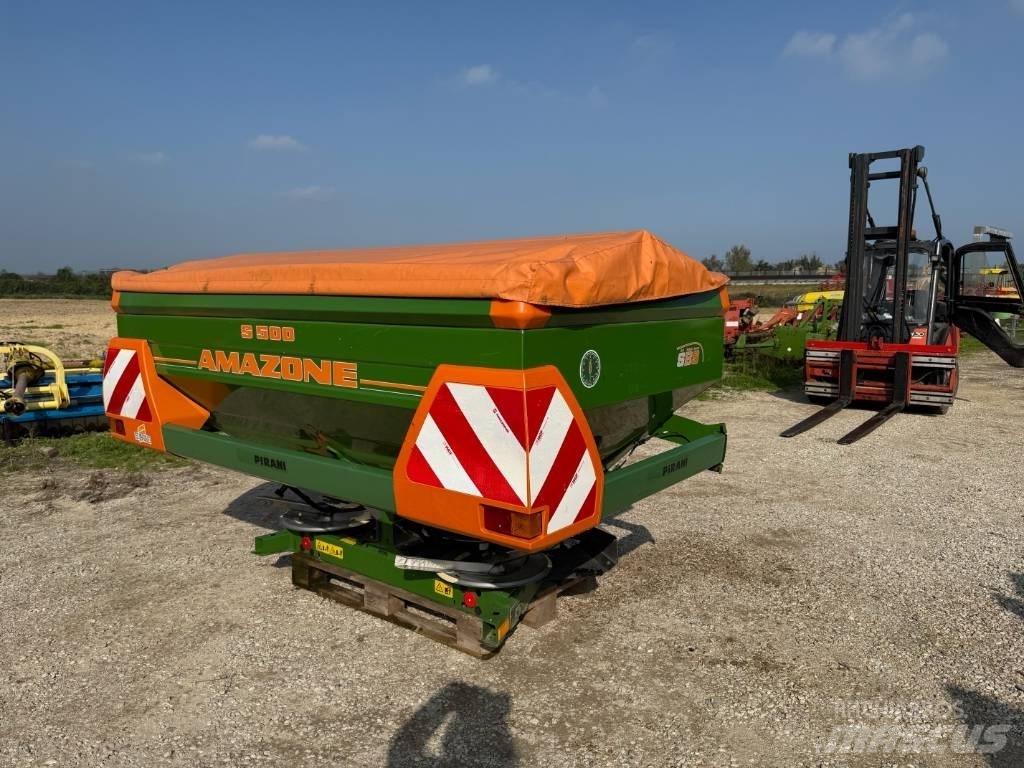 Amazone ZA-M 1500 Rozmetadlo minerálních hnojiv