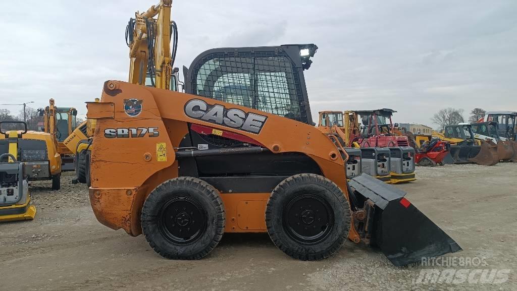 CASE SR 175 Smykem řízené nakladače