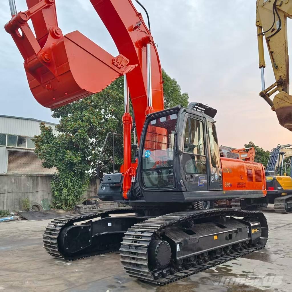 Hitachi ZX 350 Pásová rýpadla