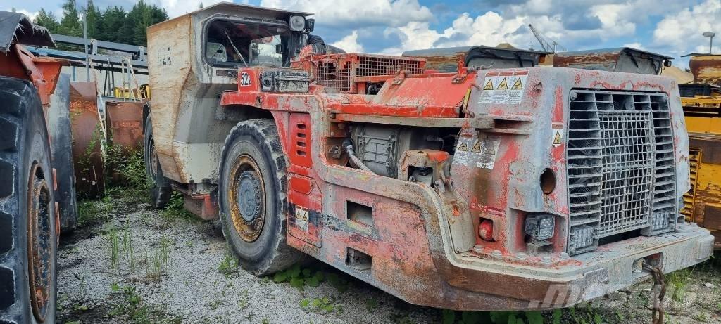 Sandvik LH 307 Podzemní nakladače