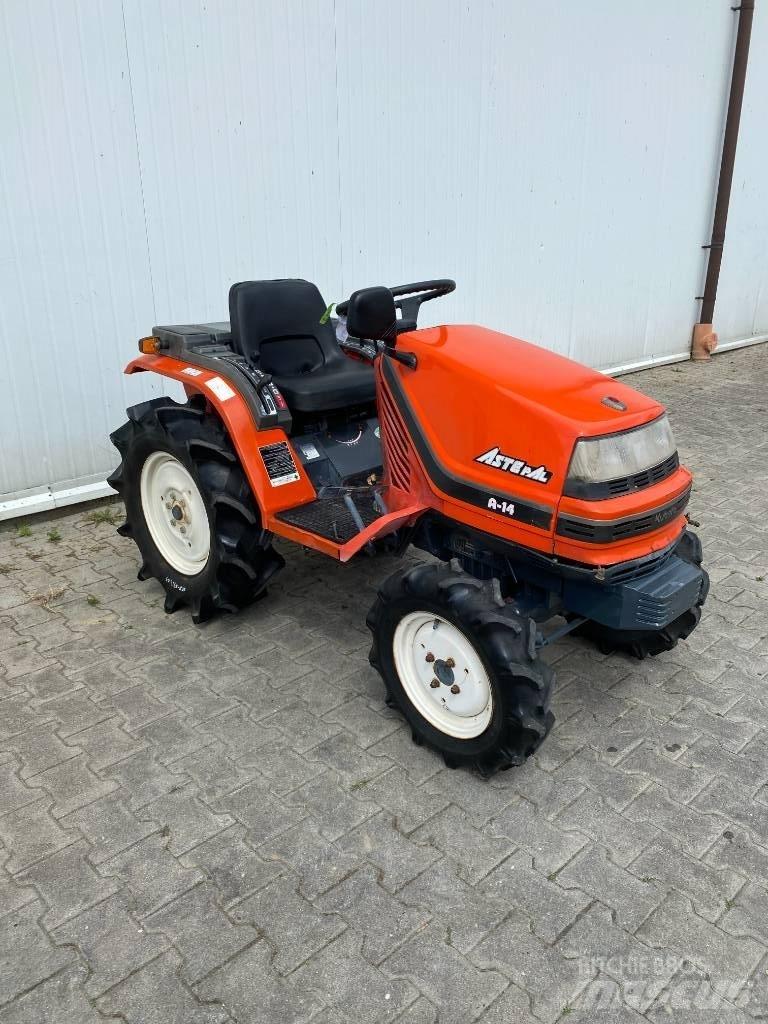Kubota A14 Kompaktní traktory