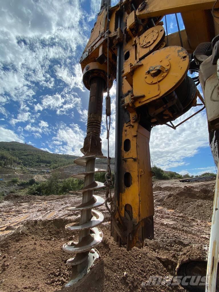 Bauer BG 24 H Velké vrtací stroje