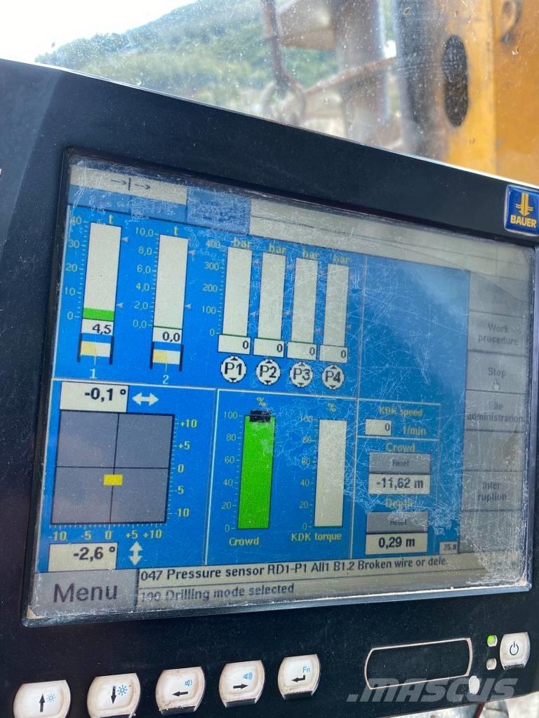 Bauer BG 24 H Velké vrtací stroje