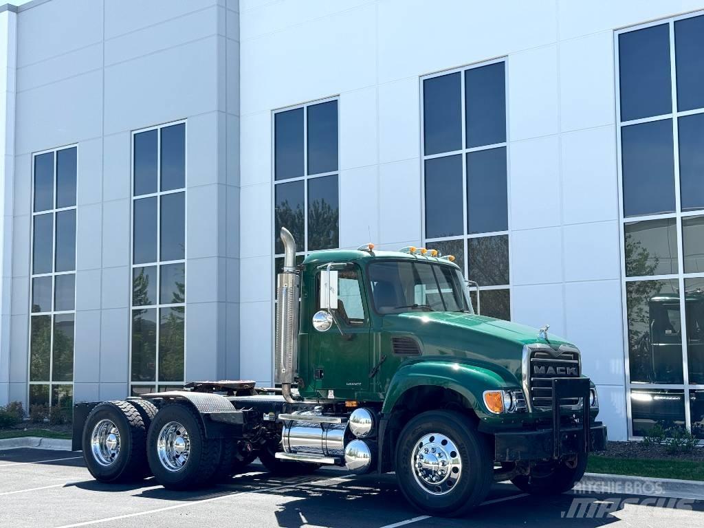 Mack Granite CV713 Tahače