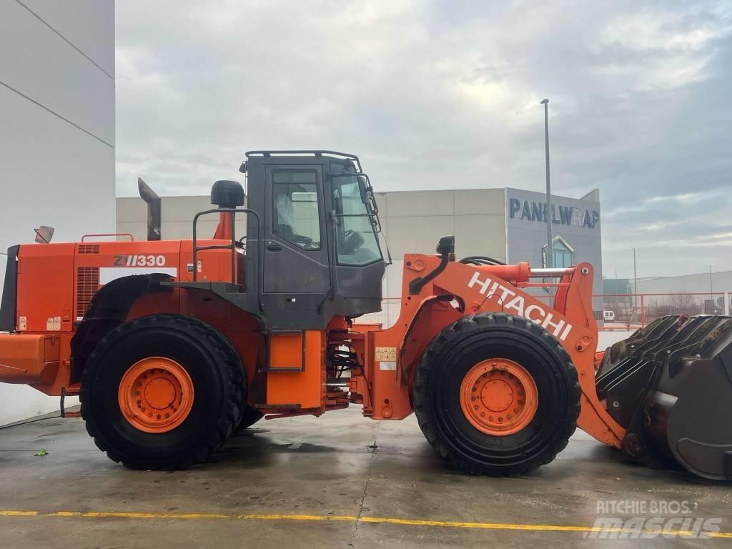 Hitachi ZW 330 Kolové nakladače