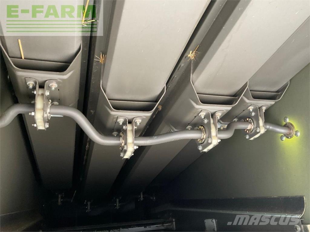 CLAAS AVERO 240 Sklízecí mlátičky