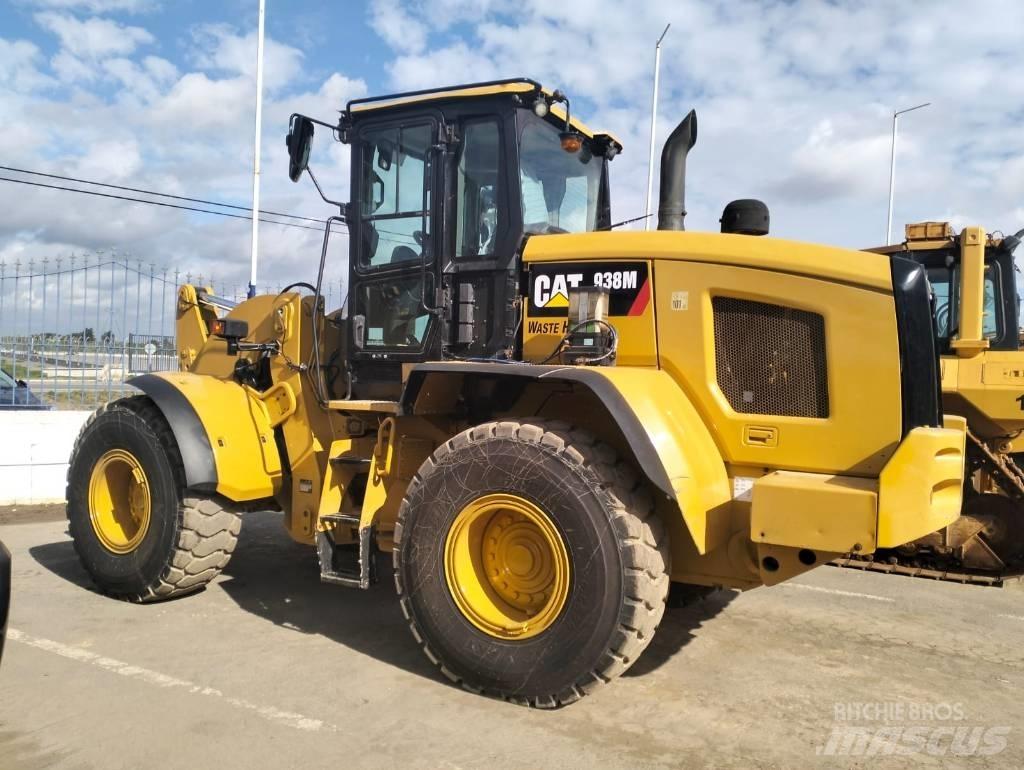 CAT 938 M Kolové nakladače