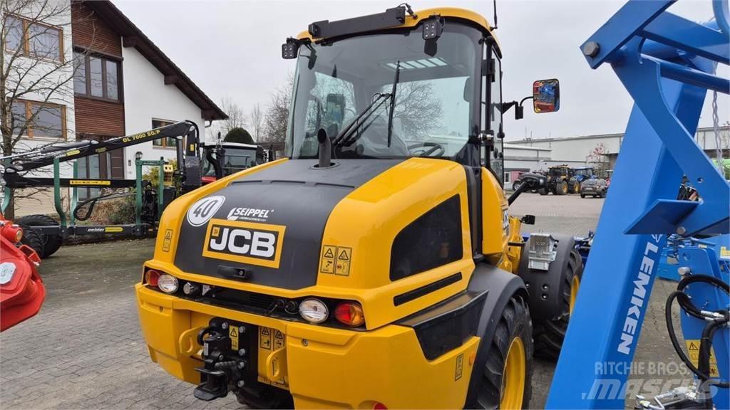 JCB TM 220 AGRI Teleskopické plošiny