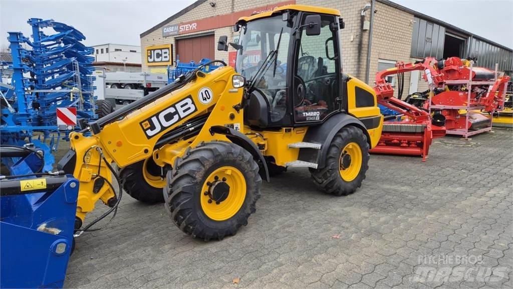 JCB TM 220 AGRI Teleskopické plošiny