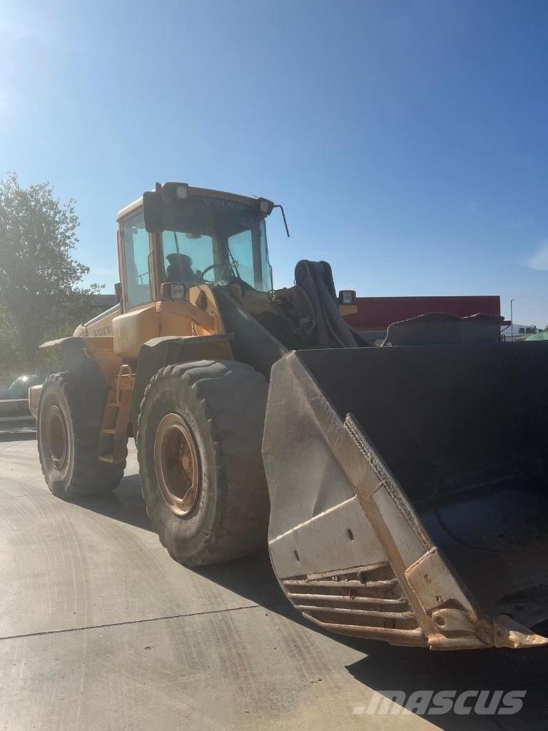 Volvo L 120 E Kolové nakladače
