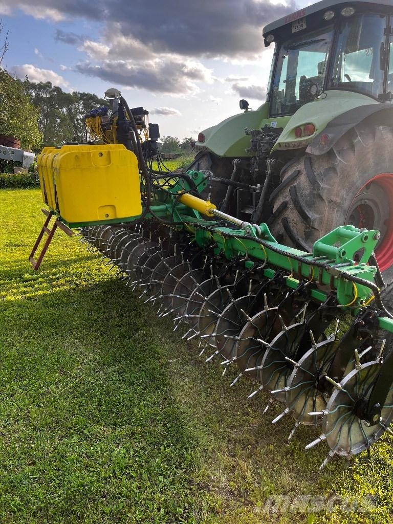  VELES-AGRO Vulkan Rozmetadlo minerálních hnojiv