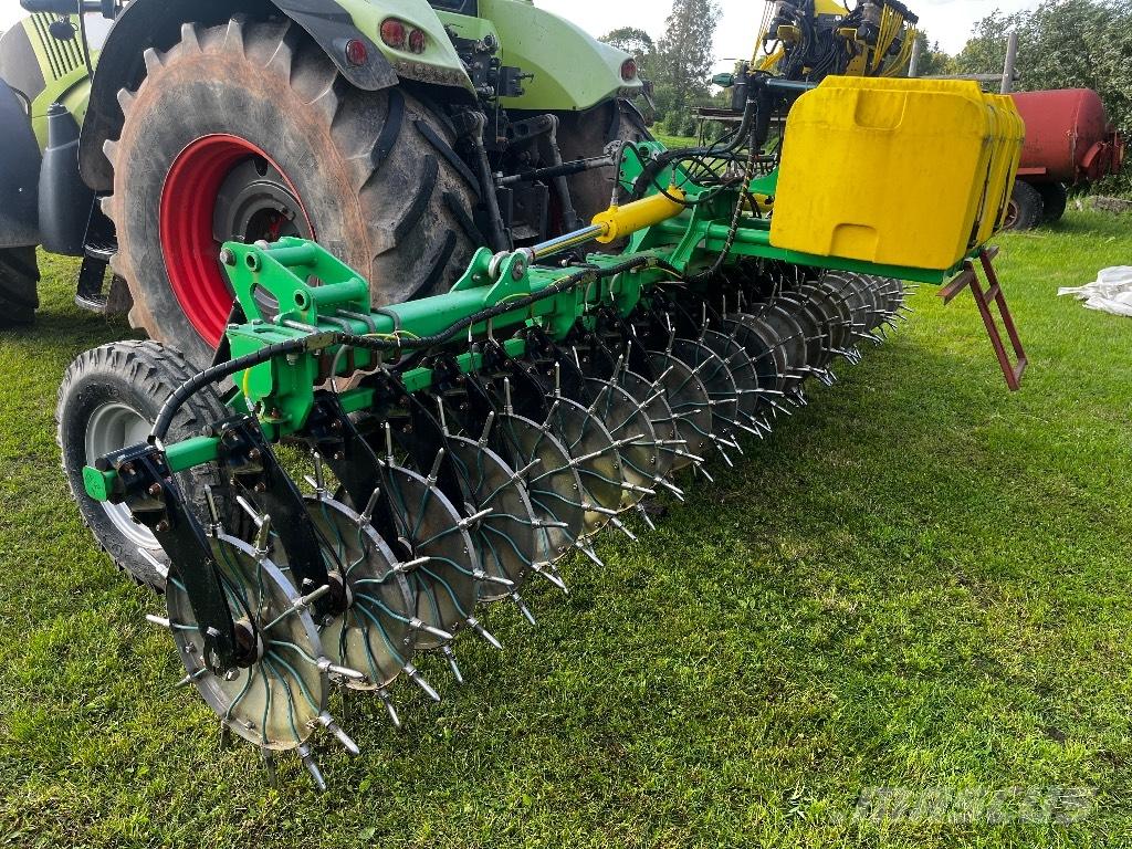  VELES-AGRO Vulkan Rozmetadlo minerálních hnojiv