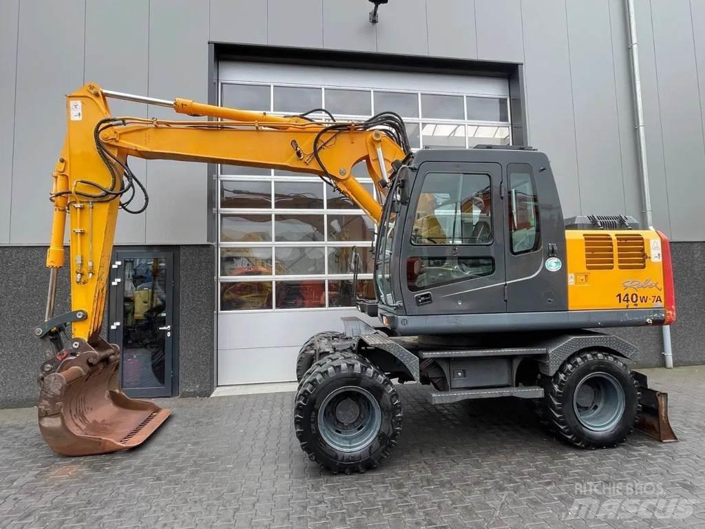 Hyundai R140W-7A Kolová rýpadla